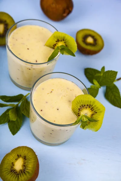 Smoothies Banana Kiwi Blue Wooden Table Delicious Dessert — Stock Photo, Image