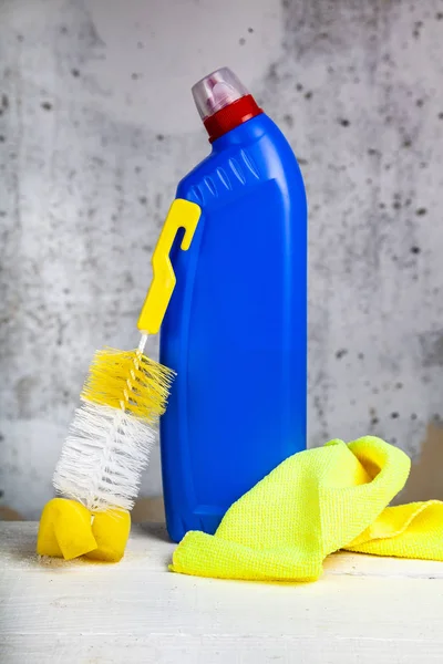 Items Voor Thuis Kantoor Achtergrond Van Een Grijze Muur Schoonmaken — Stockfoto