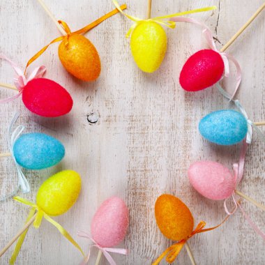 ahşap arka plan üzerinde