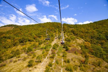 Dağlarda füniküler. 