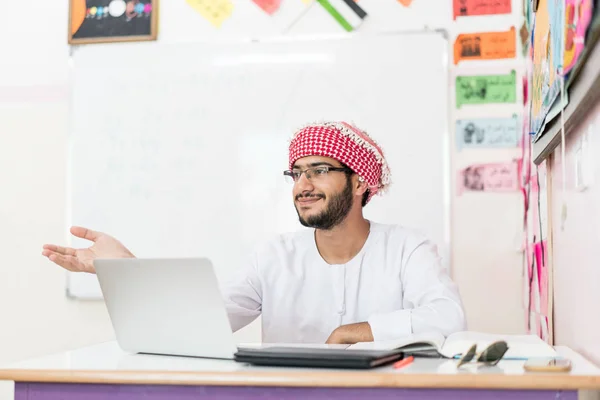 In Middle Eastern school — Stock Photo, Image