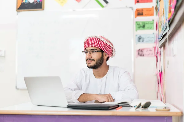 Na escola do Médio Oriente — Fotografia de Stock