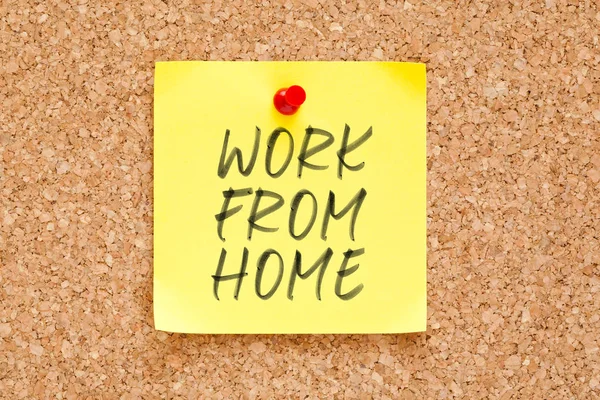 Tekst Work Home Handgeschreven Gele Kleverige Nota Vastgemaakt Het Prikbord — Stockfoto