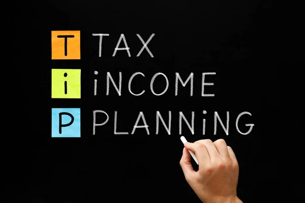 Schreibtipp Steuereinkommensplanung Mit Weißer Kreide Auf Tafel — Stockfoto