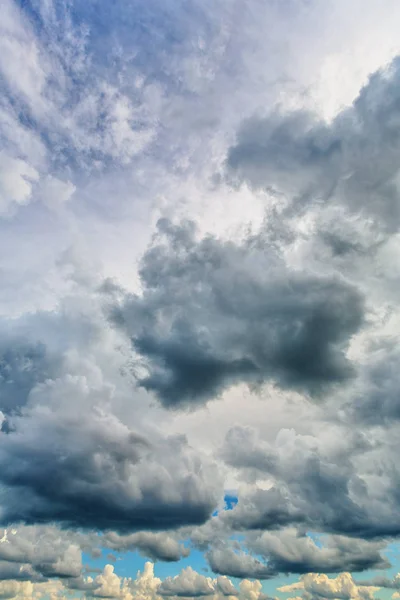 Escapar Tarde Las Nubes Antes Lluvia —  Fotos de Stock