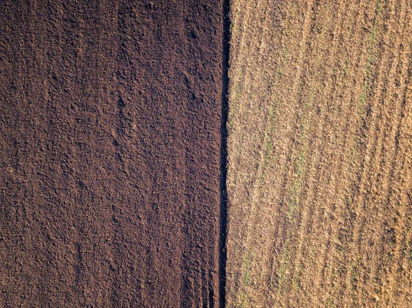 Luchtfoto Van Een Omgeploegde Veld Een Landschap Ploegen Herfst Seizoen — Stockfoto