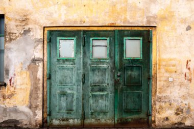 Beton duvar, Smithy girişi cephe.