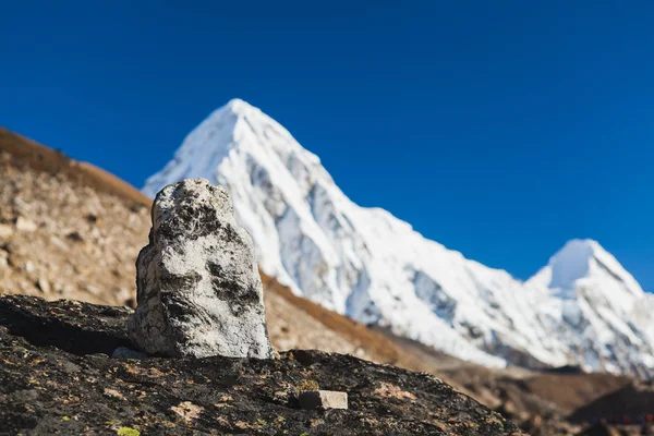 Berggipfel, pumo ri — Stockfoto