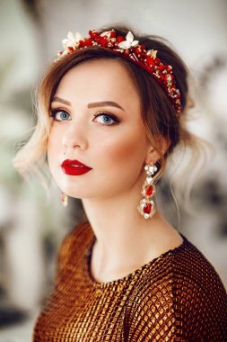 Makyaj güzel genç esmer kadın portresi