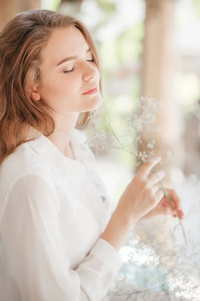 Beautiful Young Woman White Dress Posing Summer — Stock Photo, Image