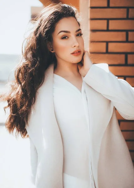 Beautiful Young Woman White Coat Posing — Stock Photo, Image