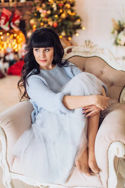 Beautiful Woman Posing Christmas Tree — Stock Photo, Image