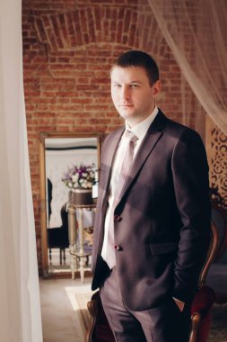 Yakışıklı Damat Bekleyen Gelin ,Mutlu Damat Newlywed