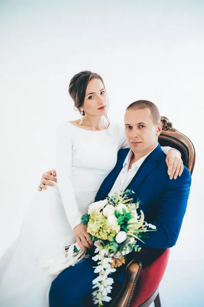 Beautiful Young Bride Groom Posing Room — Stock Photo, Image