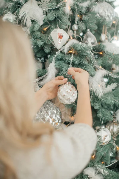 Beautiful Woman Christmas Tree Posing Home — Stock Photo, Image