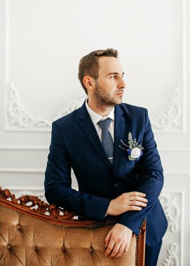 Yakışıklı Damat ,Gelin Bekliyor ,Mutlu Damat Newlywed
