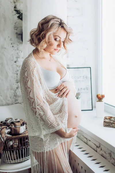 Beautiful Pregnant Woman Posing Studio — Stock Photo, Image