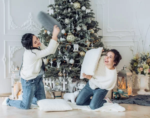 Güzel bir kadın portresi iyi eğlenceler Noel iç