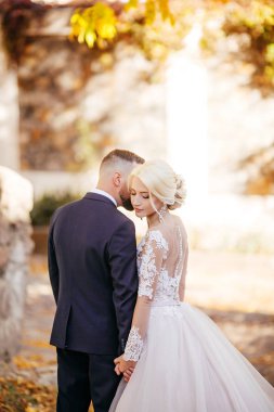 Gelin ve Damat Park'ta Düğün Günü'nde