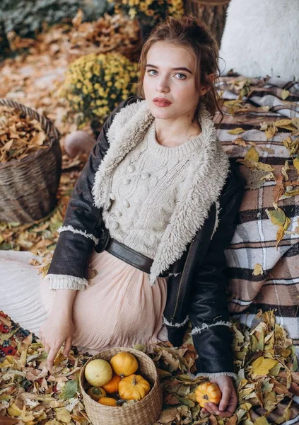 Beautiful Woman Sweater Autumn Garden — Stock Photo, Image