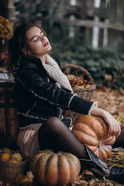 Beautiful Woman Sweater Autumn Garden — Stock Photo, Image