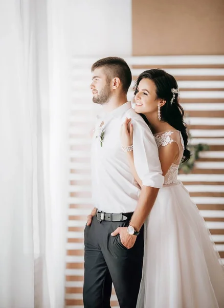 Beautiful Young Bride Groom Posing Room — Stock Photo, Image