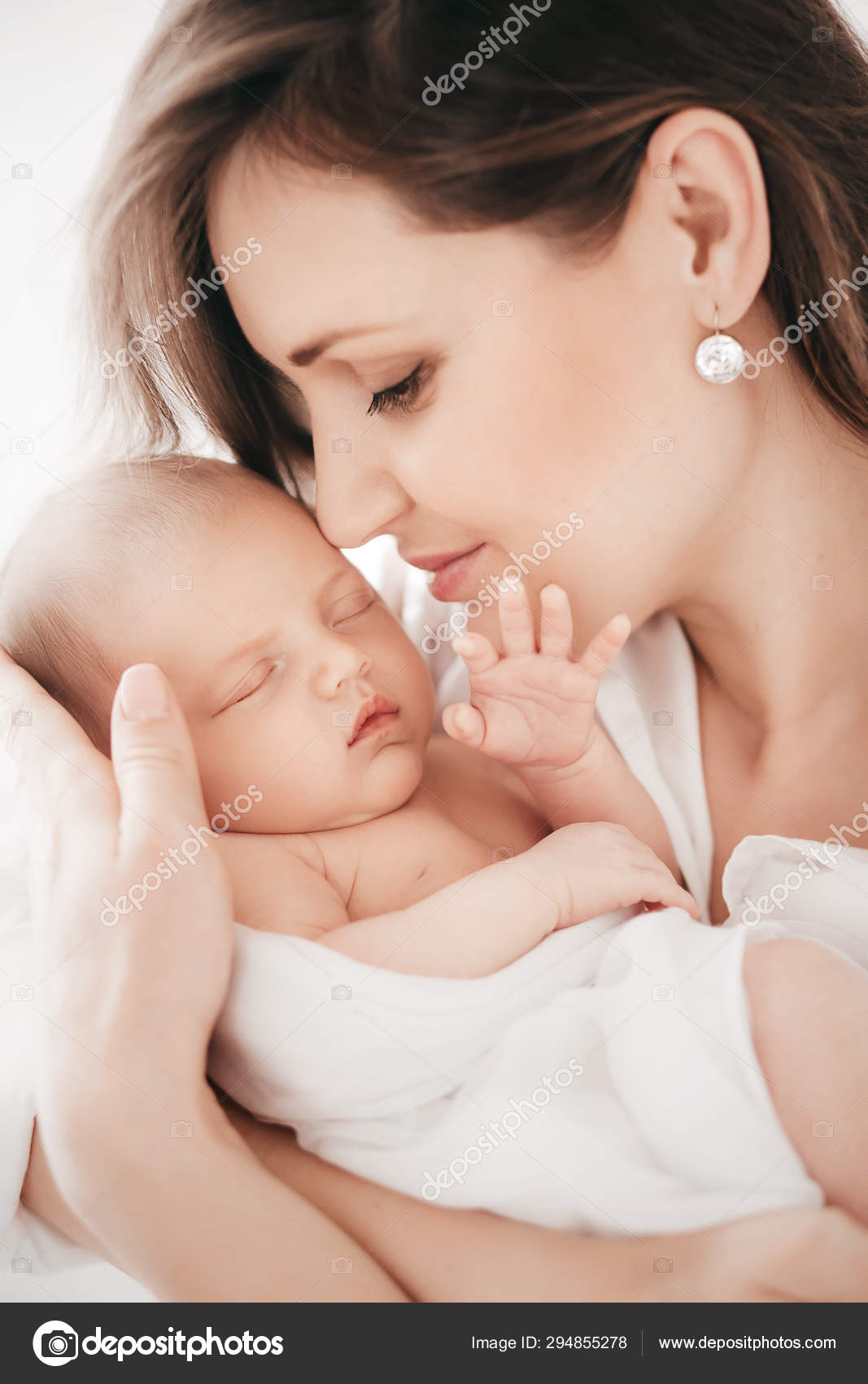 Cute Baby Girl Mother Home Stock Photo by ©Forewer 294855278