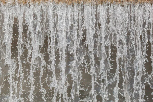 Водоспад річки, вид падаючої води. — стокове фото