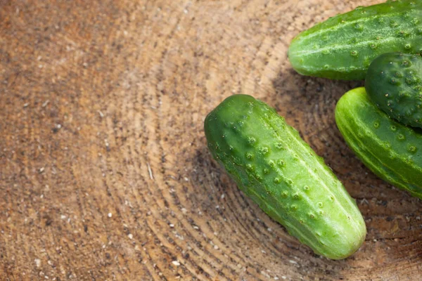 Cucumber Nature Wood Textured Background Fresh Vegetables Summer Garden — Stock Photo, Image