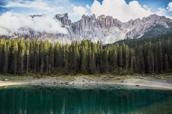 Vista Lago Carezza Dolomites Ital — Fotografia de Stock