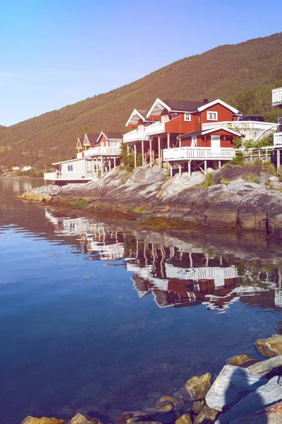 Rorbuer Traditional Norwegian Red Wooden House Stand Lakeside Mountains Distance — Stock Photo, Image