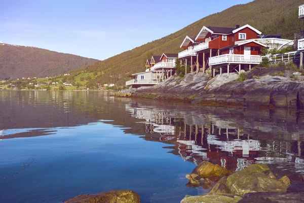 Rorbuer Traditional Norwegian Red Wooden House Stand Lakeside Mountains Distance — Stock Photo, Image