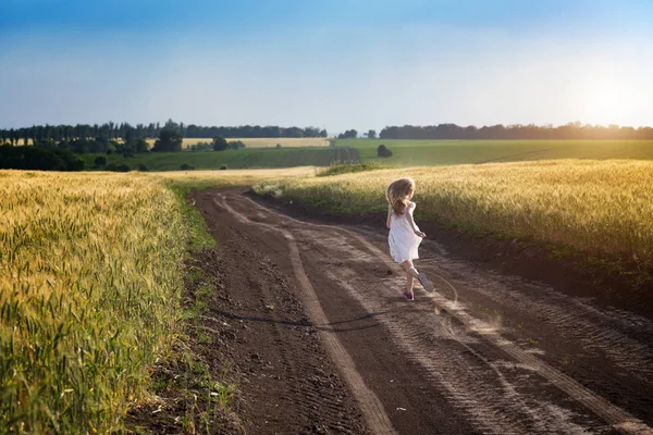 Happy Little Girl Running Dirt Road Fields Ukrainian Landscap — Stock Photo, Image