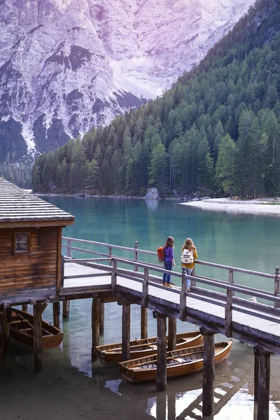 Blick Auf Den Bekannten Tiroler Pragser See Dolomiten Ital — Stockfoto