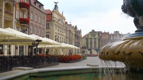 Fontein Met Standbeeld Oude Stad Plein Van Poznan Polen — Stockvideo