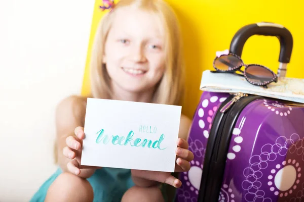 Happy Weekend Smiling Girl Going Trip Luggage Map Glasses Inscription — Stock Photo, Image