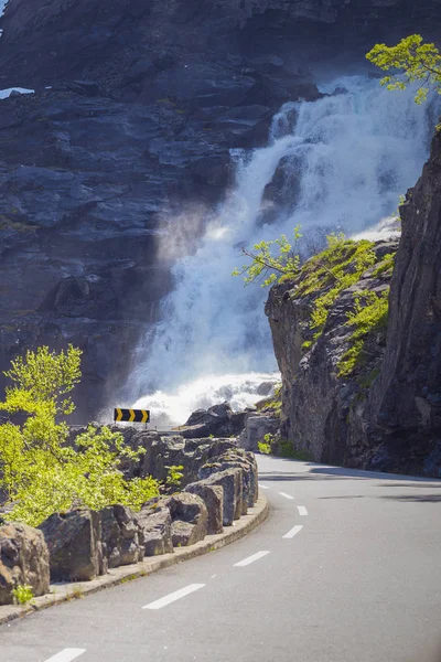 Trollstigeveien Slingrande Vägen Norska Fjällen Norwa — Stockfoto