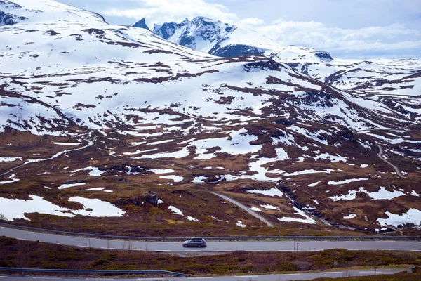 Estrada Nas Montanhas Norwegian Norwa — Fotografia de Stock