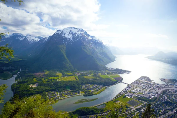 Rampestreken Όμορφη Θέα Της Romsdalsfjorden Και Andalsnes Norwa — Φωτογραφία Αρχείου