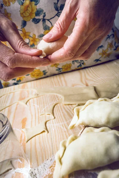 Produits Boulangerie Traditionnelle Ukrainienne Faire Des Pierogies Par Les Mains — Photo