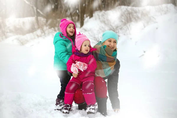 Happy Family Smiling Mother Little Daughters Winter — Stock Photo, Image
