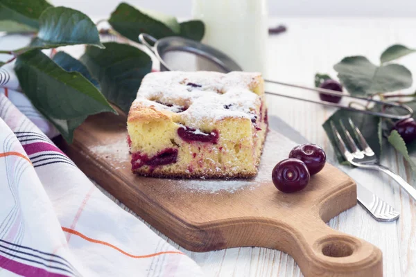 Padaria Torta Cereja Leite Cerejas Mesa — Fotografia de Stock