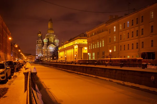 Zimowe Miasto Sankt Petersburg Wieczór Ligh — Zdjęcie stockowe