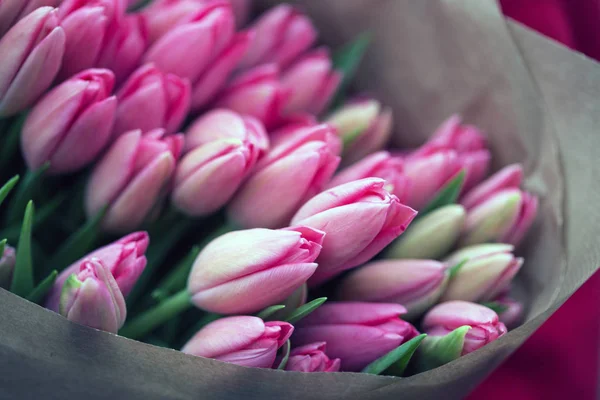 美丽的粉红色郁金香花束 阿姆斯特丹 — 图库照片
