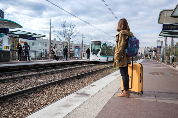 Paris France Avril 2018 Vue Plate Forme Belvédère Jeune Fille — Photo