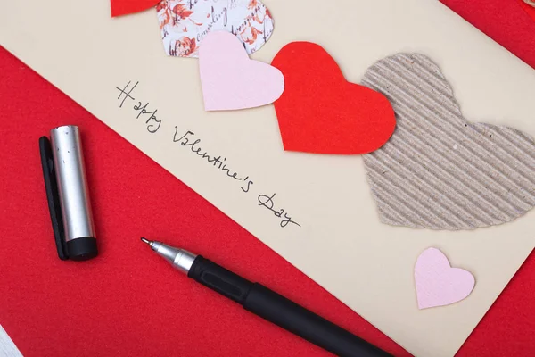 Scrapbook Hintergrund Mädchen Mit Einer Postkarte Auf Dem Valentinstag — Stockfoto