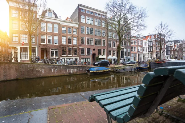 Красивим Вулицями Мости Каналів Відомого Міста Амстердам Нідерланди — стокове фото