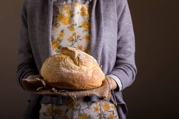 Girl Baker Holding Fresh White Brea — Stock Photo, Image