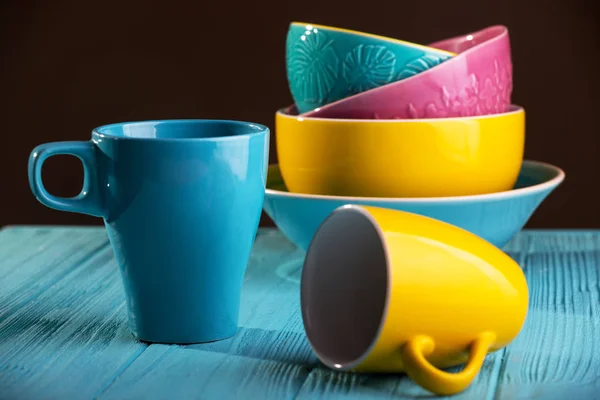 Céramique Brillante Tasses Bols Couleur Bleue Jaune Rose — Photo