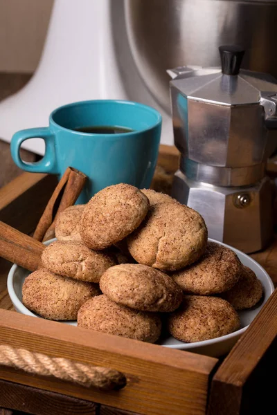 Bolos Caseiros Deliciosos Saborosos Biscoitos Canela Com Xícara Café — Fotografia de Stock